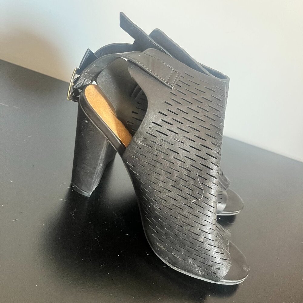Rouge‎ Helium Womens Wedges Heels Size 7.5 / 37.5 Black
